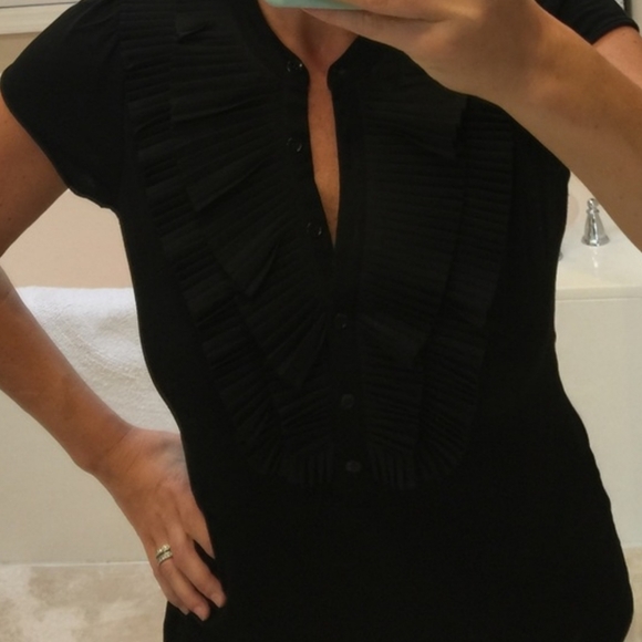 🥇HOST PICK🥇BCBG black shirt with ruffles xxs - Picture 2 of 3